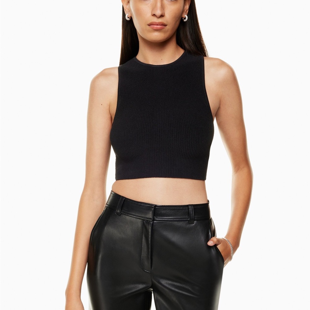 Aritzia Bavarian Sculpt Knit Racer Cropped Tank